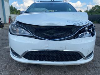 2020 Chrysler Pacifica Limited - Primary Damage Straight On Image